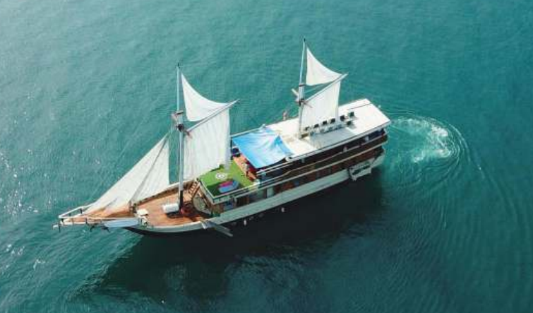 boat-carter-sailing-komodo-labuan-bajo