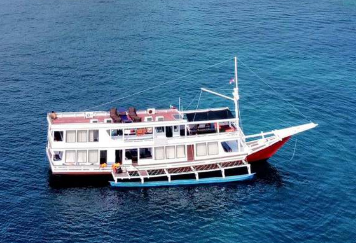 Menginap di Kapal Labuan Bajo – Luxury Phinisi King Cirox 2